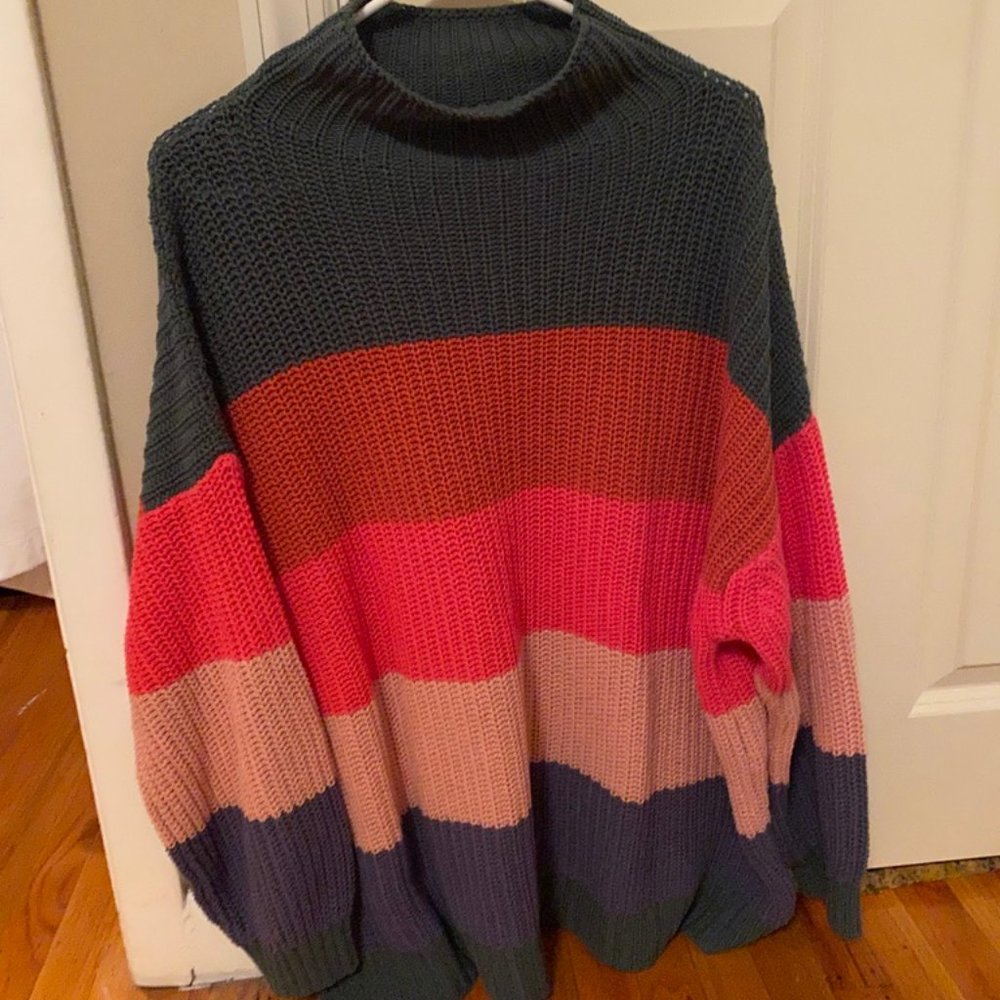 American Eagle Sweater